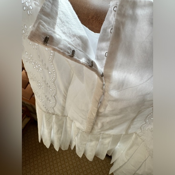 Eyelet pleated mini summer dress by Zara🕊️🍦- size S - *NWT* ss 2024 collection - Picture 4 of 11